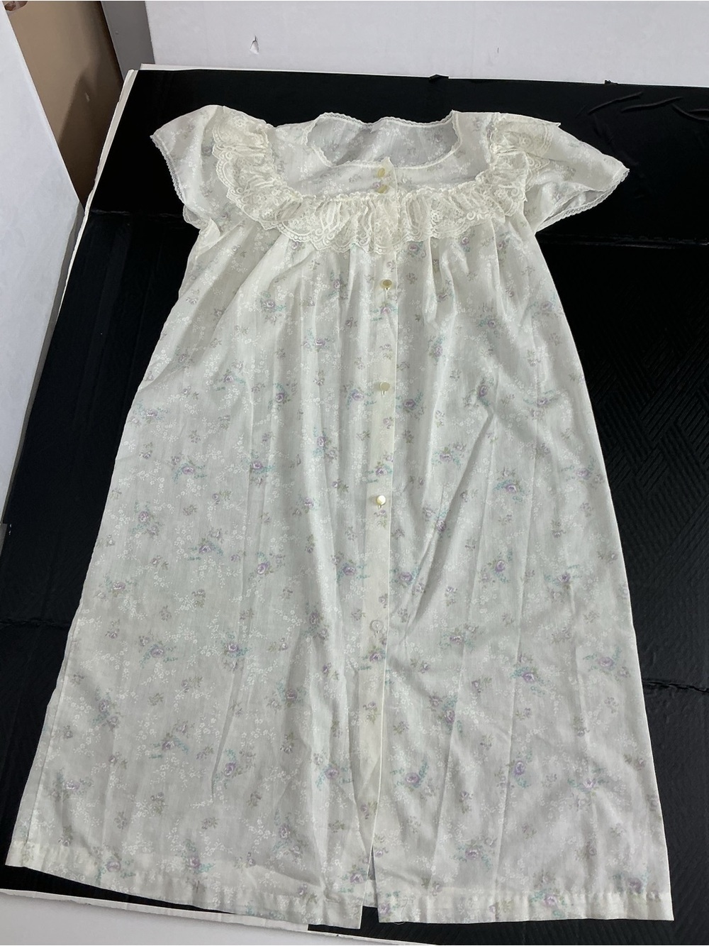 Vintage Floral Button-Front Nightgown with Lace Yoke